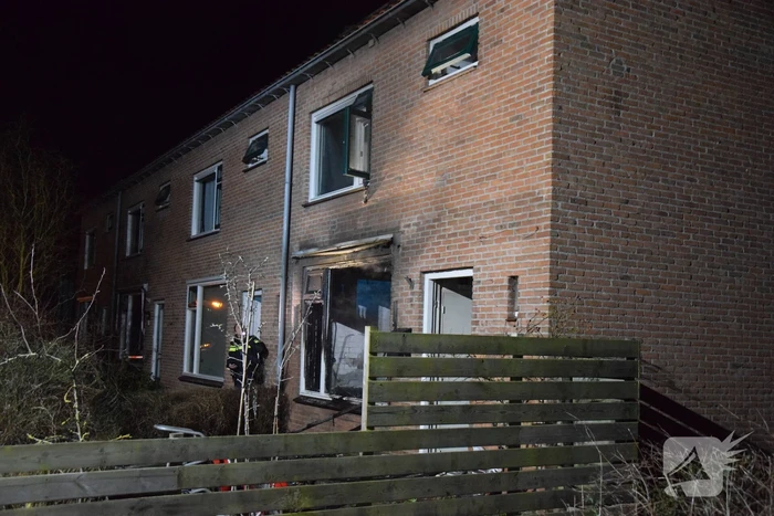 Uitslaande brand in woning waar eerder vrouw werd overgoten met zuur