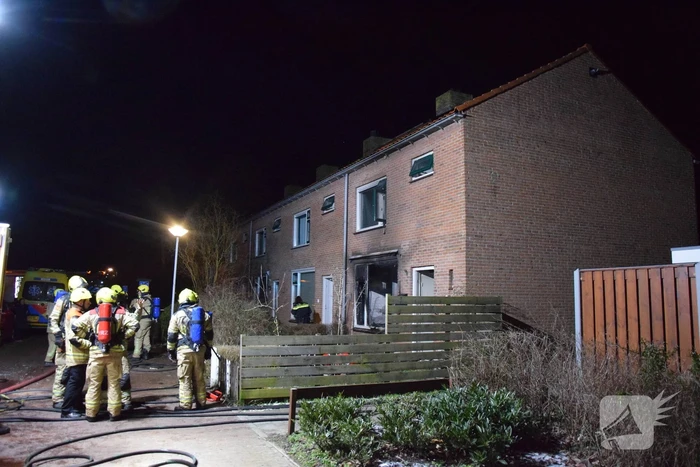 Uitslaande brand in woning waar eerder vrouw werd overgoten met zuur