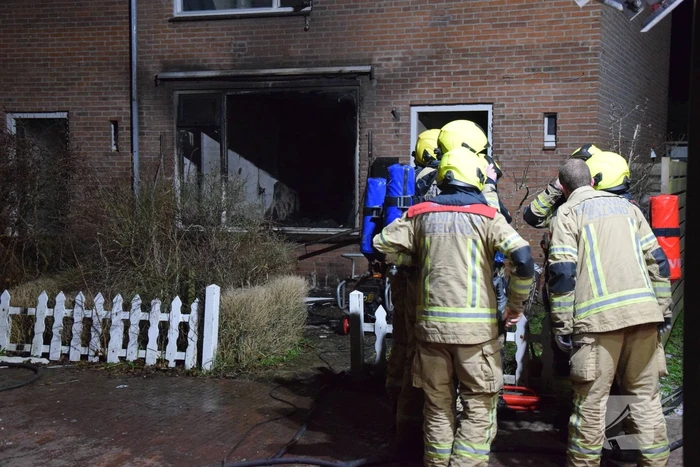 Uitslaande brand in woning waar eerder vrouw werd overgoten met zuur