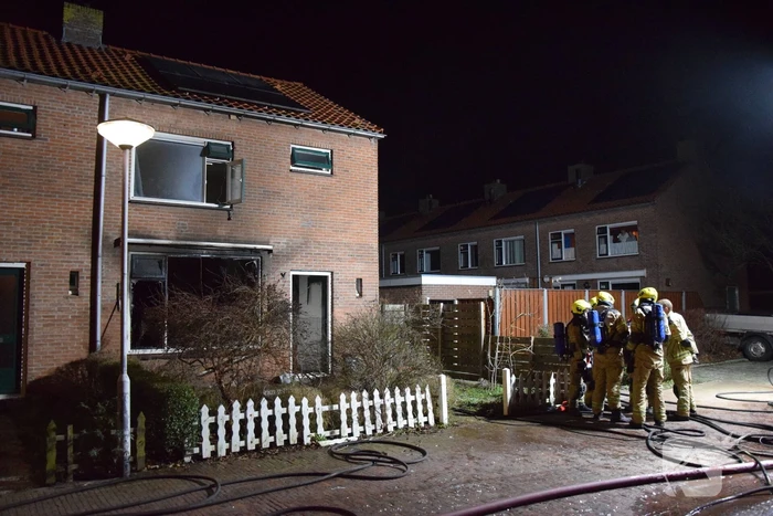Uitslaande brand in woning waar eerder vrouw werd overgoten met zuur