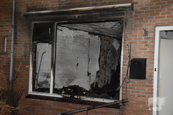 Uitslaande brand in woning waar eerder vrouw werd overgoten met zuur