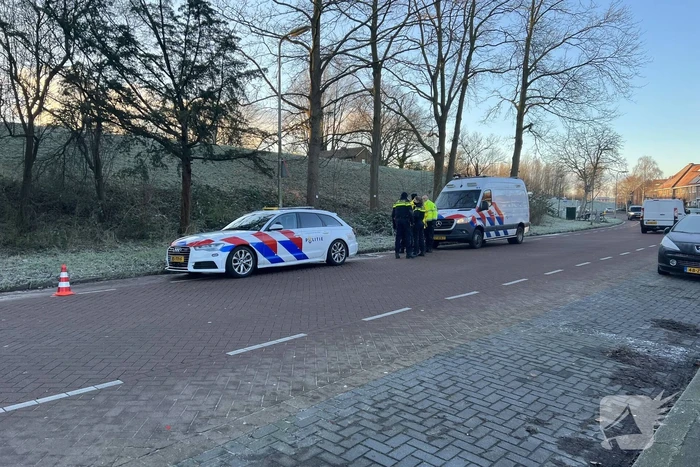 Fietser met spoed naar ziekenhuis gebracht