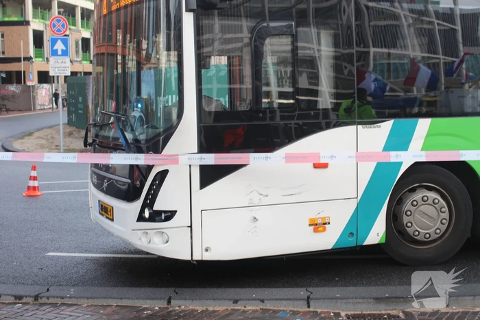 Bakfiets betrokken bij botsing met lijnbus