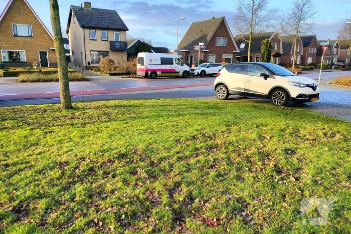 Fietser na ziekenhuis bij botsing