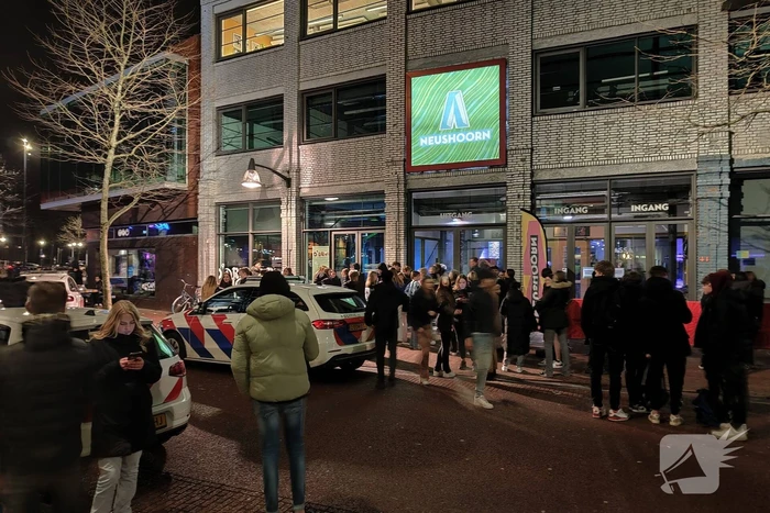 Flinke politie-inzet bij ongeregeldheden