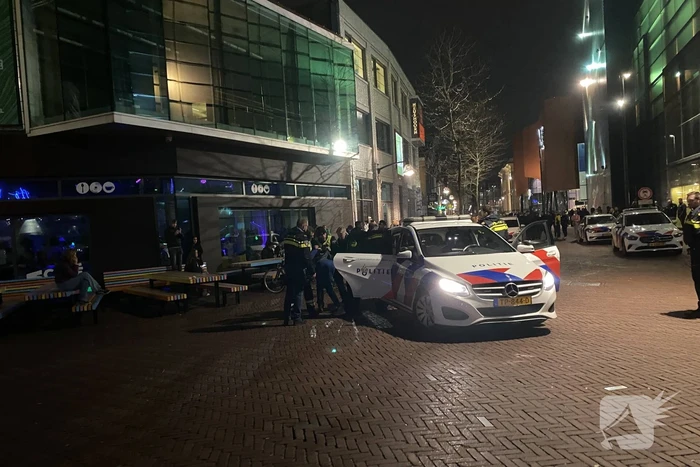Flinke politie-inzet bij ongeregeldheden
