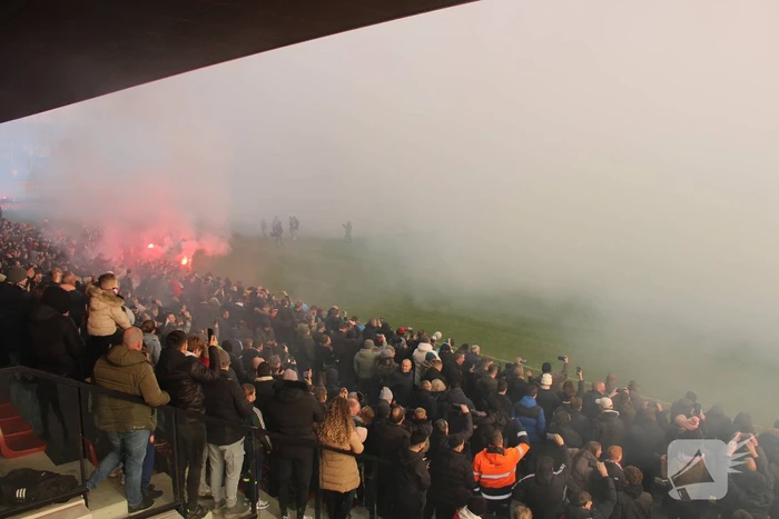 Honderden supporters bij training klassieker