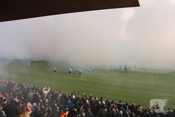 Honderden supporters bij training klassieker