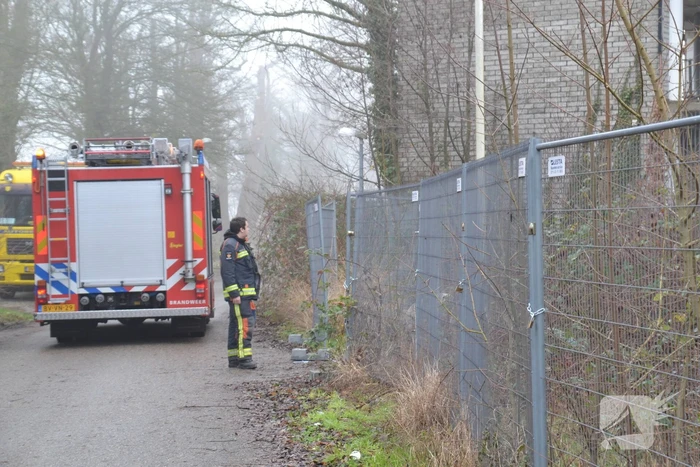 Kleine brand bij slooppand