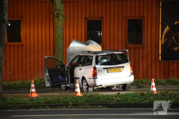 Eenzijdig ongeval tegen boom