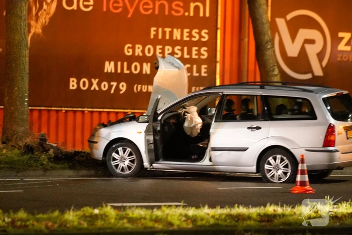 Eenzijdig ongeval tegen boom