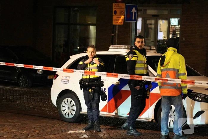 Voetganger ernstig gewond bij botsing met taxi