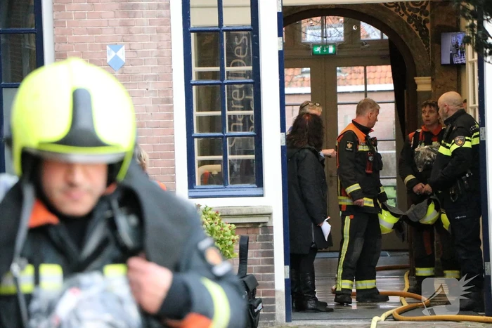 Brand op dak van bibliotheek