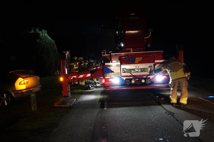 Vonken komen vrij bij schoorsteenbrand