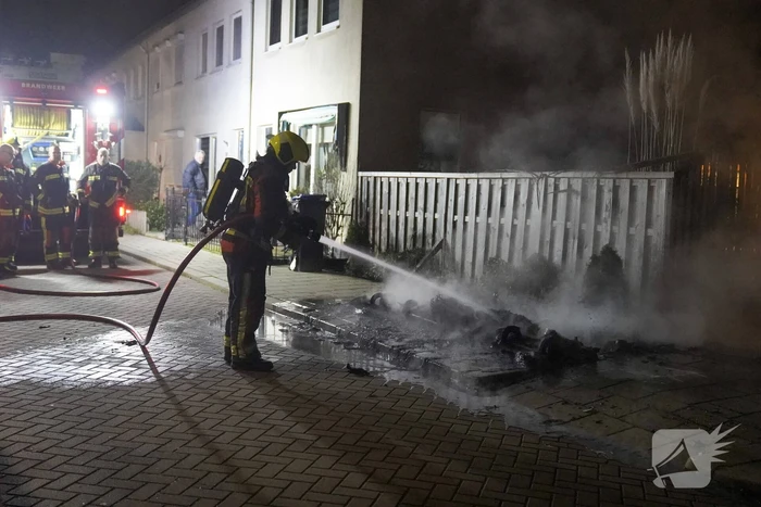 Kliko verwoest door brand