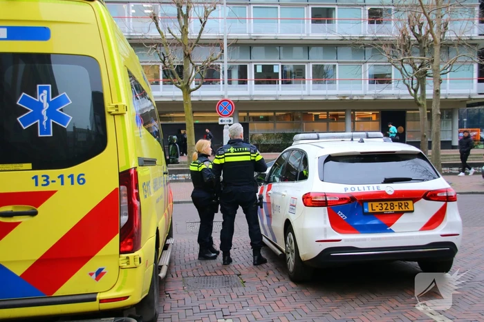 Steekpartij in Montessori Lyceum Oostpoort