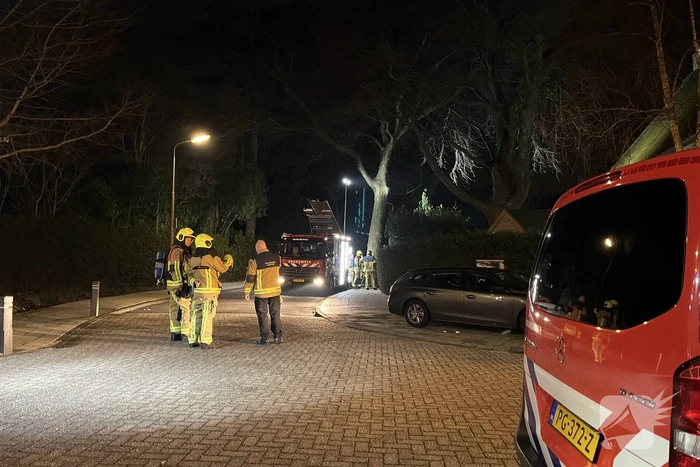 Brand in woning met rietendak