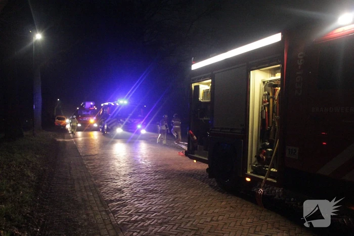 Brand in woning met rietendak