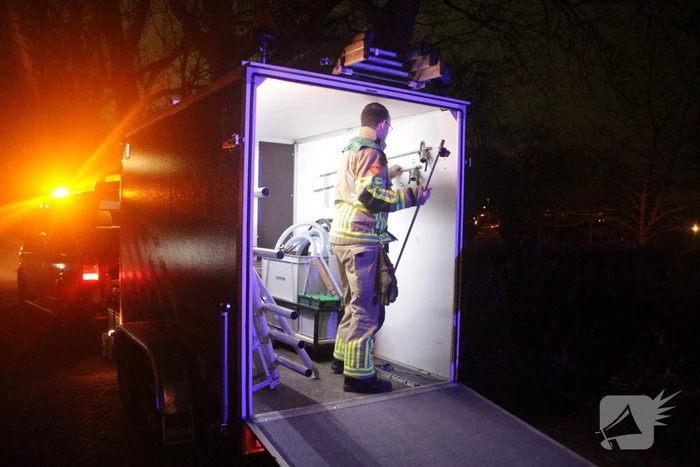 Brand in woning met rietendak