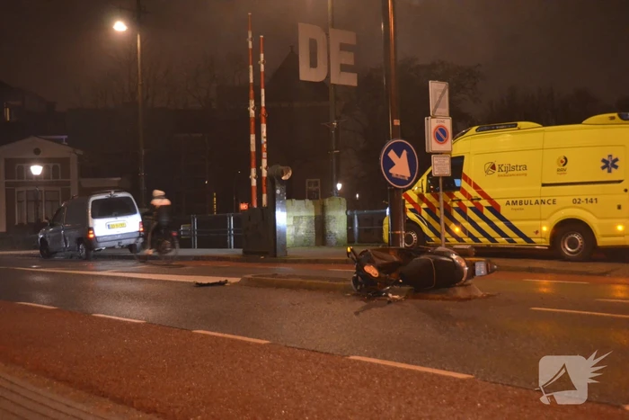 Scooterrijder gewond bij aanrijding