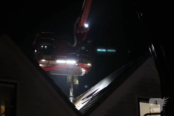 Schoorsteenbrand snel onder controle