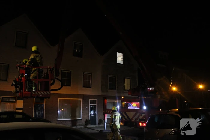 Schoorsteenbrand snel onder controle