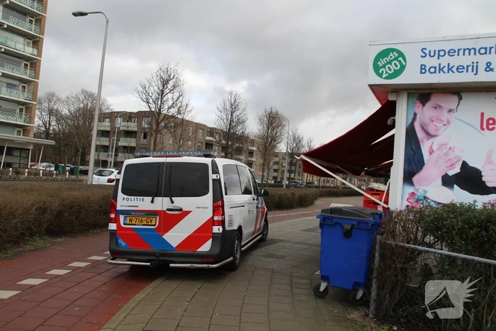 Kind valt uit kinderwagen bij aanrijding