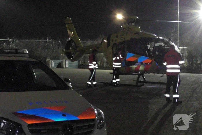 Traumahelikopter landt bij sportcentrum