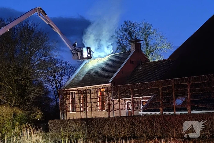 Flinke schade aan dak door brand