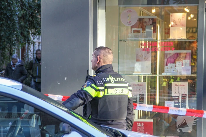 Politie zoekt verdachte na overval op juwelier