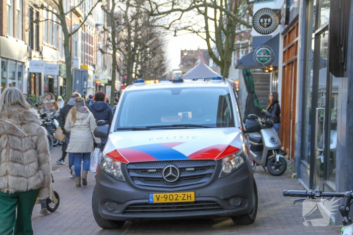 Politie zoekt verdachte na overval op juwelier