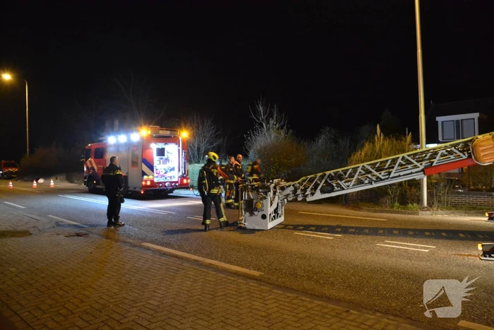 Weg afgesloten vanwege schoorsteenbrand