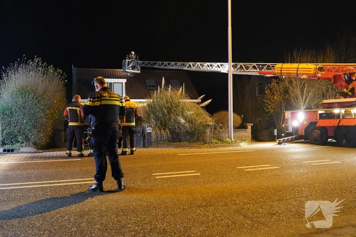 Weg afgesloten vanwege schoorsteenbrand