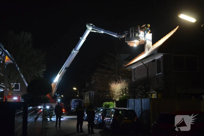 Schoorsteenbrand snel onder controle