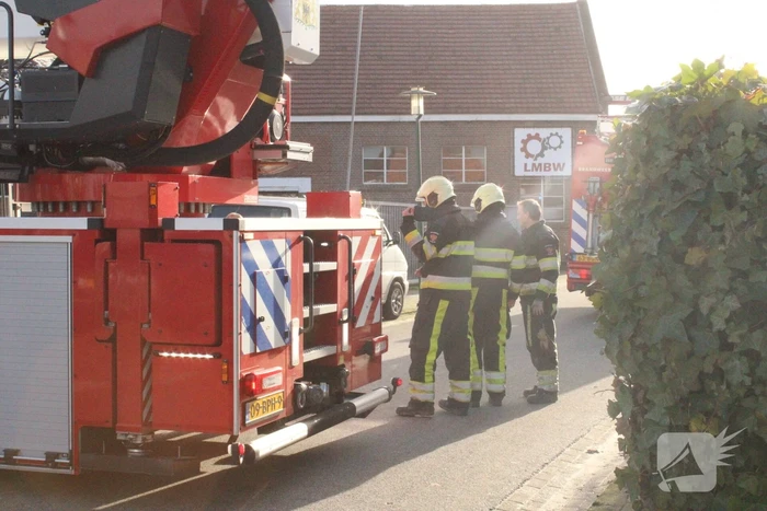 Brandweer controleert woning na melding schoorsteenbrand