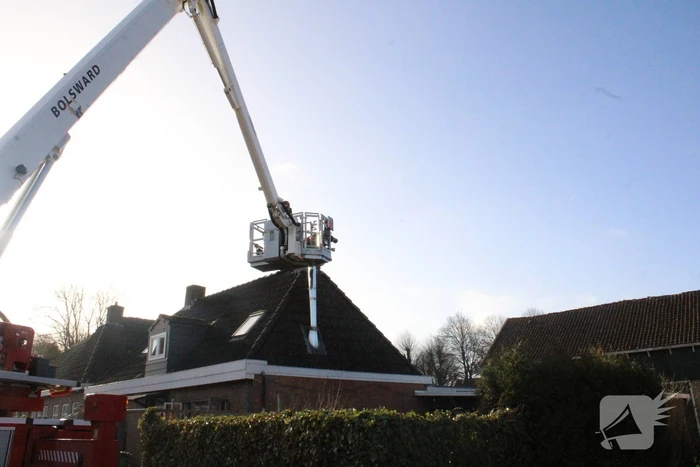 Brandweer controleert woning na melding schoorsteenbrand