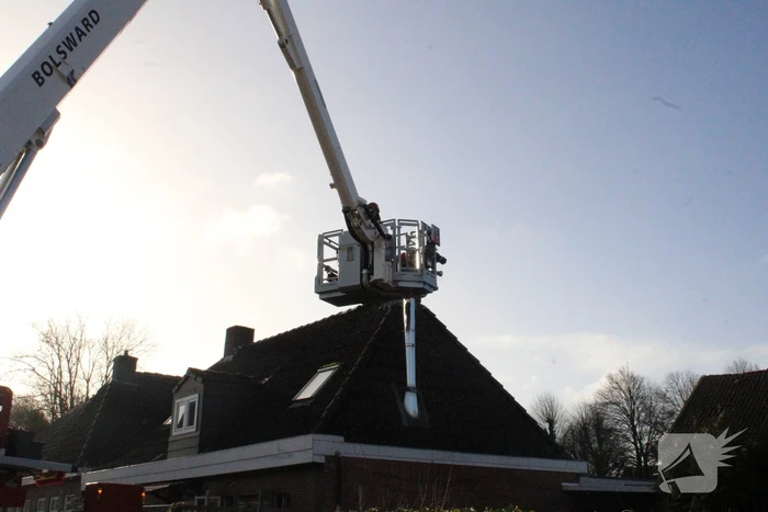 Brandweer controleert woning na melding schoorsteenbrand