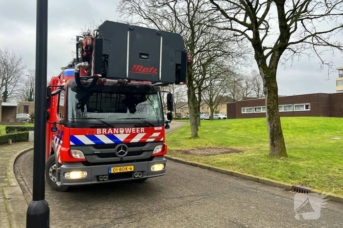 Gaslekkage in voortuin van woning