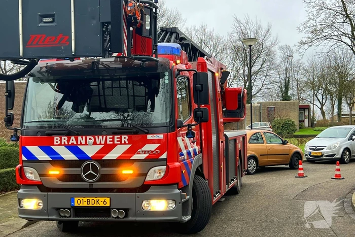 Gaslekkage in voortuin van woning