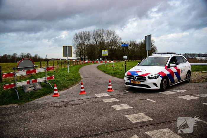 Groot onderzoek naar aantreffen overleden persoon in bos
