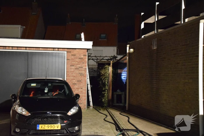 Hevige brand in tuin