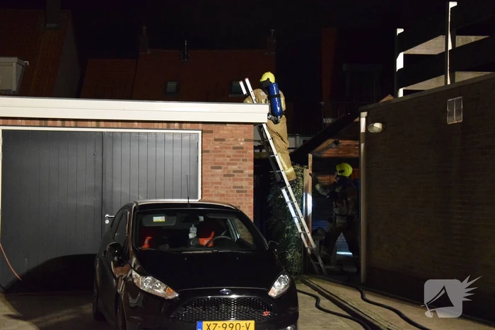 Hevige brand in tuin