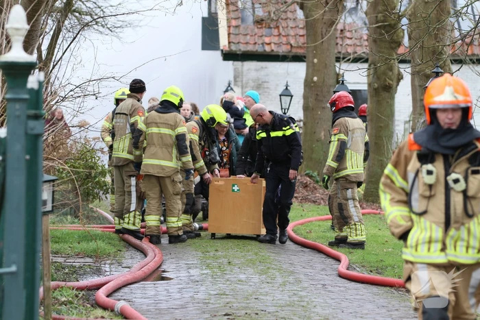 Kinderverblijf uit voorzorg ontruimd door grote brand