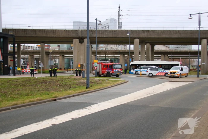 Losgewaaide dakplaten zorgt voor gevaarlijke situatie