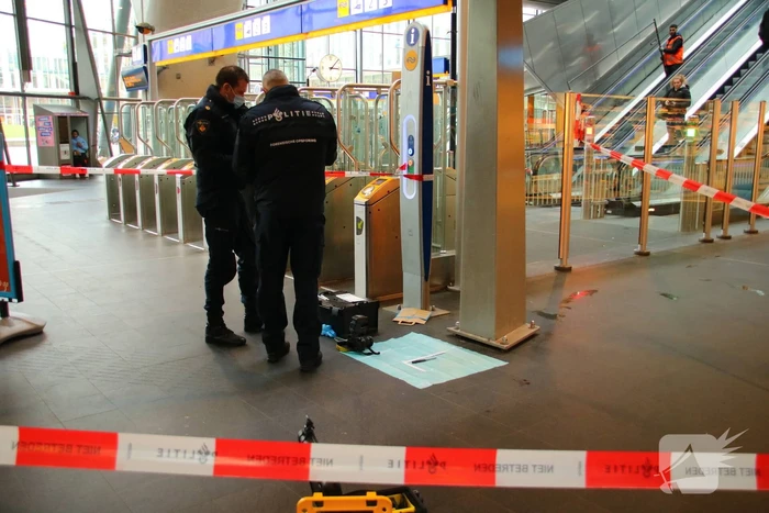 Steekpartij op NS-station Bijlmer ArenA