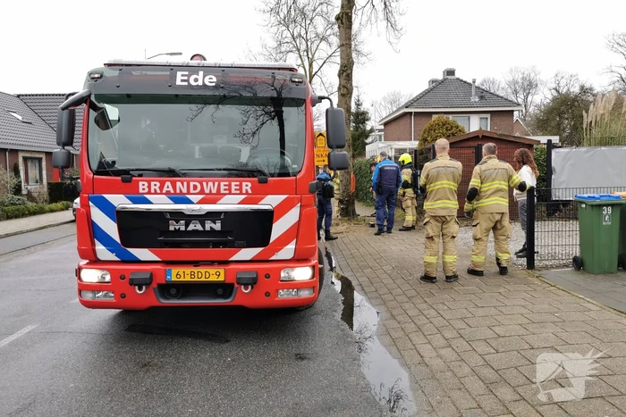 Gaslekkage onder het trottoir