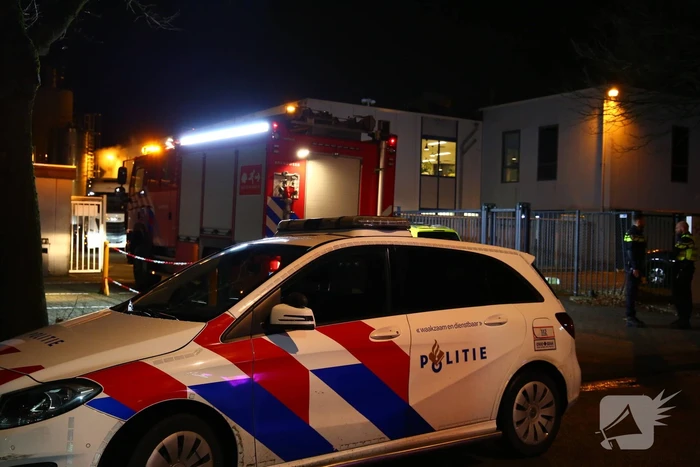 Persoon krijgt bijtende stof over zich en raakt ernstig gewond