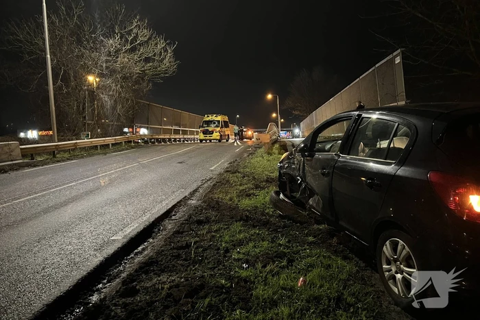 Gewonde bij ongeval tussen twee auto's