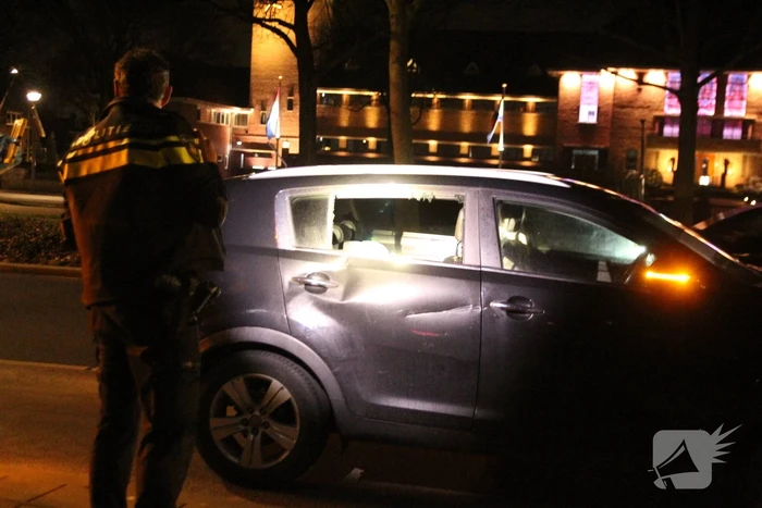 Fietser en automobilist in botsing