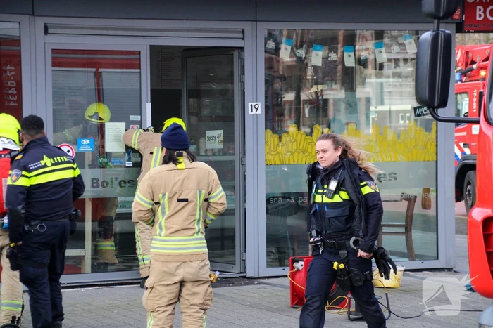 Keukenbrand in cafetaria snel onder controle